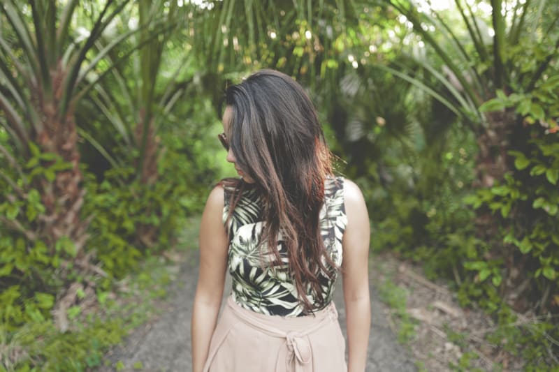 Want to be more mindful but can't seem to get into meditation? Here are five simple and practical types of mindfulness practices that don't involve meditation!
